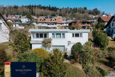 Leerstehendes Ein-/Zweifamilienhaus auf großem Grundstück am Ebertle in Kollnau
