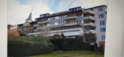 schöne 3,5 Zimmerwohnung mit Rheinblick