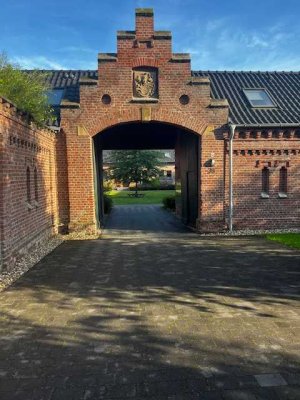 Wohnen im Grünen - ETW - Auf einem modernisierten historischen 4 Seiten-Gutshof