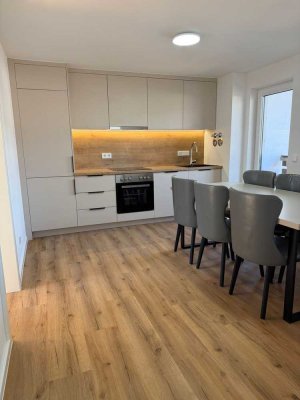 helle 3-Zimmer WG-Wohnung möbliert in München-Feldmoching
