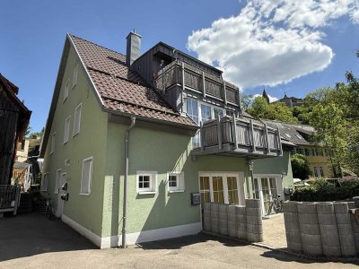 Für Kapitalanleger: 
SEHR GUT VERMIETETES MEHRFAMILIENWOHNHAUS
