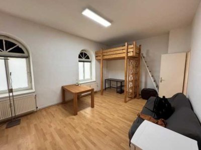 1-Raum- Eigentumswohnung in der KTV mit Laminat, Einbauküche und Duschbad...!!!