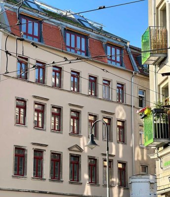 Bezugsfrei & bezaubernd- Altbauwohnung mit Charakter in der Dresdner Neustadt