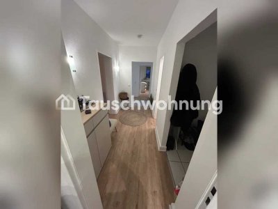 Tauschwohnung: Helle 4-Zimmer-Wohnung in Köln Weiden mit Balkon