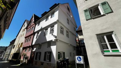 Ideal auch als WG für 2 - mitten in der Altstadt - 3,5-Zimmer-DG-Wohnung mit Blick auf Burg