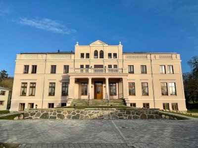 !!! hochwertige 2-Raum  Wohnung im historischem Gutshaus !!!