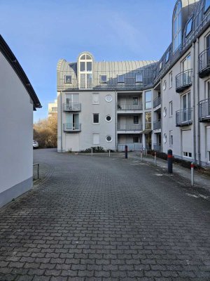 Gemütliche 1-Zimmer-Wohnung im 4. OG mit Balkon und Aufzug