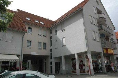 Im Herzen von Maihingen – renovierungsbedürftige 1 ½ - Zimmer Wohnung mit Aufzug und Balkon