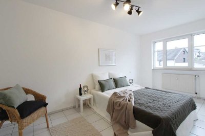 MANNELLA *Bezugsfreie 2-Zimmer-Wohnung im 1.OG.
Zentral gelegen, mit Balkon & ruhigem Innenhof.