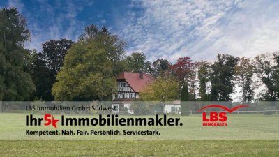 Rarität am Schlosspark - ehemaliges Forsthaus in idyllischer Lage!
