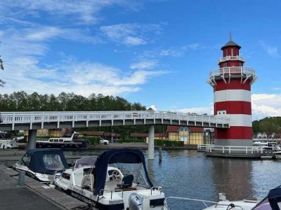 Ihr neues IMMOBILIEN QUARTIER: Hafendorf Rheinsberg! Haus mit Bootssteg und Parkplatz