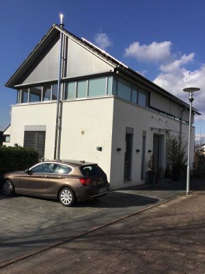 Geräumiges 7-Zimmer-Einfamilienhaus mit luxuriöser Innenausstattung in Mauer