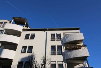 2-Zi.-Wohnung mit Aufzug - TG-Stellplatz - Balkon *** PROVISIONSFREI für den Käufer ***
