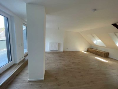 Charmante DG-Wohnung mit wunderbarer Loggia, energetisch saniert