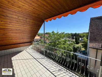 Frisch renoviert & bezugsbereit: Charmante Wohnung mit Garage im Zentrum von Obernburg