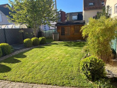 VOLL MÖBILIERTE ruhige 4-Zimmer-Wohnung mit Balkon, Garten und EBK in Onstmettingen / Tiere elaubt