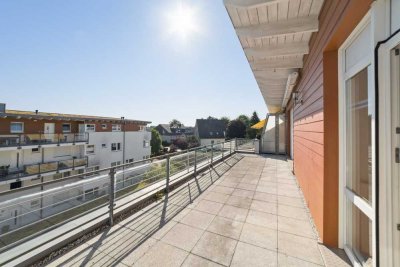 Helle Wohnung mit schöner Dachterrasse in zentraler Lage von Wedel