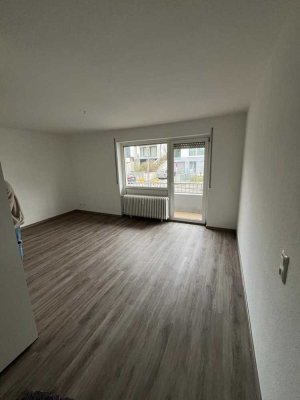 Renovierte 1-Zimmer-Wohnung mit Balkon und EBK in Bretzenheim