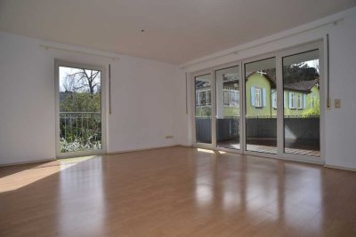 Moderne 2-Zimmer-Wohnung mit Balkon und Einbauküche in zentraler Lage in Wiesbaden