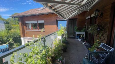 Traumhafte 3,5 Zimmer DG-Wohnung in 3FH in exklusiver Lage