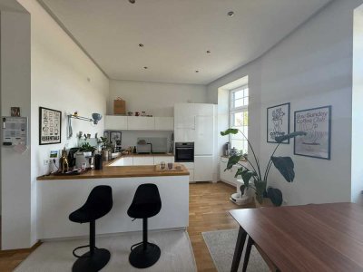 Attraktive, sanierte 4-Zimmer Wohnung mit Altbaucharme