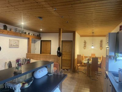 Großzügige 5,5-Zimmer Wohnung in Lachen