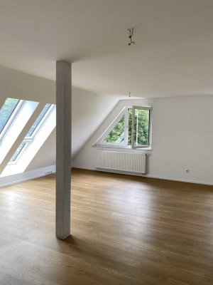 Exklusive, freundliche und sehr helle 3,5-Zimmerwohnung in Bonn