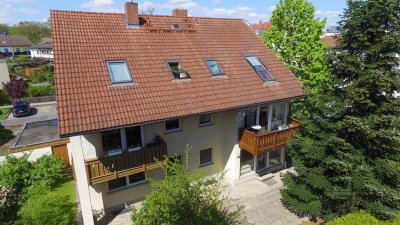 Vollvermietetes 1993er Mehrfamilienhaus mit 5 Wohnungen in Bestlage am Roten Hügel!