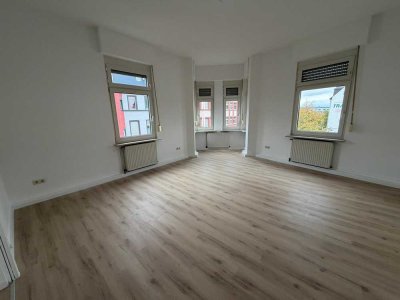 Großzügige Traumwohnung mit atemberaubendem Moselblick – 4 Zimmer frisch renoviert!