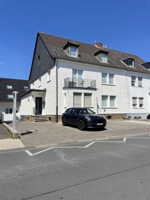 Helle 4-Zimmer Wohnung mit Balkon in Köln-Höhenhaus