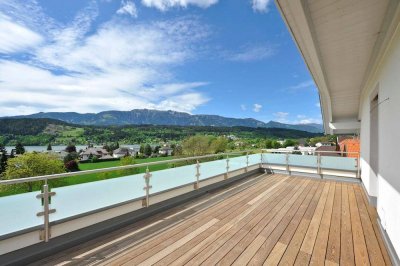 TRAUMHAFTES PENTHOUSE mit Terrasse und 2 Carportplätzen