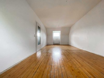 KL - Nähe Volkspark, 2 ZKB, neue EBK, Echtholzdielen, Stellplatz