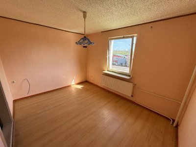 Einfamilienhaus mit viel Potenzial und weiteren Bebauungsmöglichkeiten