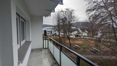 3 Zimmer-Whg. mit Balkon sucht FAMILIE