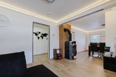 Großzügige Maisonette Wohnung mit 6-Zimmern & 2 Garagen!