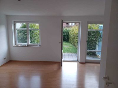 Provisionsfrei! Schöne 2ZKB+1 Zimmer Souterrain, gesamt 77qm, Garten, Tiefgarage