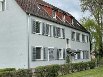 schöne modernisierte + renovierte DG-Wohnung mit zwei Zimmern + Küche in BS-Südstadt