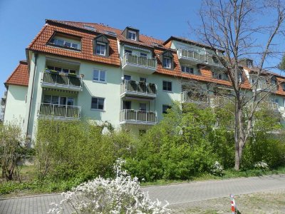 Moderne Zweiraumwohnung mit Balkon und Stellplatz in Coswig