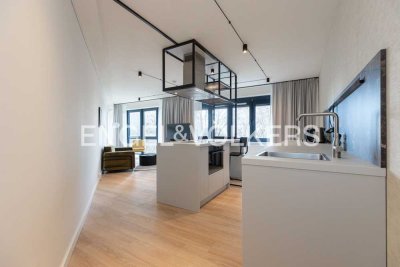 Ankommen und Wohlfühlen: Exklusives Wohnen auf Zeit mit Skyline-Blick