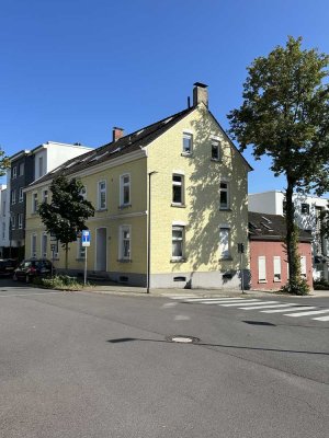 4,5-Zimmer Altbauwohnung im Herzen von Haan