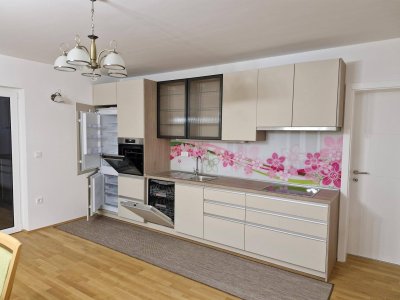 ERSTBEZUGS-WOHNUNG bzw. DOPPELHAUSHÄLFTE mit SÜDBALKON am Stadtrand von Bad Radkersburg