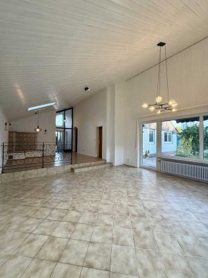 Architektenhaus mit Charme in Stadtbergen!