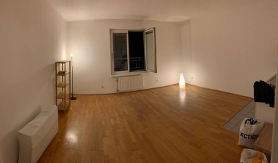 NACHMIETER*in gesucht // ruhige Garconniere in Penzing