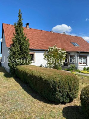 Geräumige DHH in Dorfrandlage in Beutel zu verkaufen!