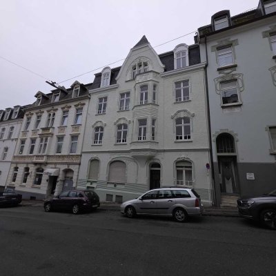 Achtung Anleger! Sehr schönes, denkmalgeschütztes 6 Familienhaus mit großem Garten !