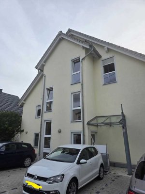Maisonette Wohnung, 2 Zimmer + Dachausbau, Küche, Bad