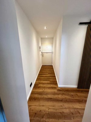 Komplett modernisierte 2 Zimmer Wohnung ohne Courtage