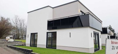 Erstbezug einer modernen, lichtdurchfluteten Doppelhaushälfte in Wallau