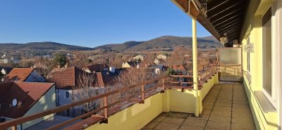 Barrierefreie Dachgeschosswohnung mit Terrasse und Garage