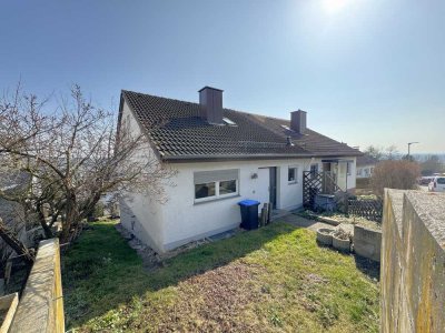 Sofort verfügbar - Doppelhaushälfte mit Weitblick und großem Potenzial in Unterelchingen!